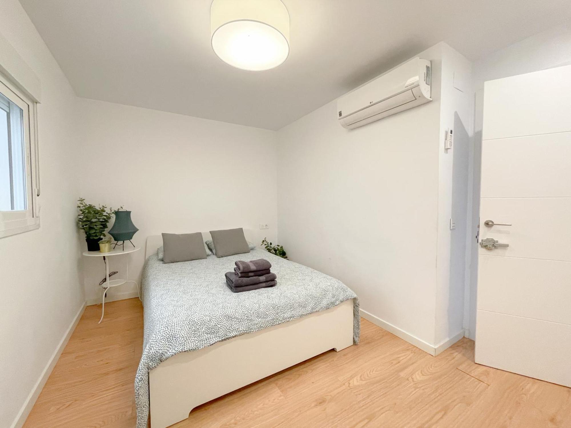 Moderno Apartamento Plz De La Merced Málaga Esterno foto