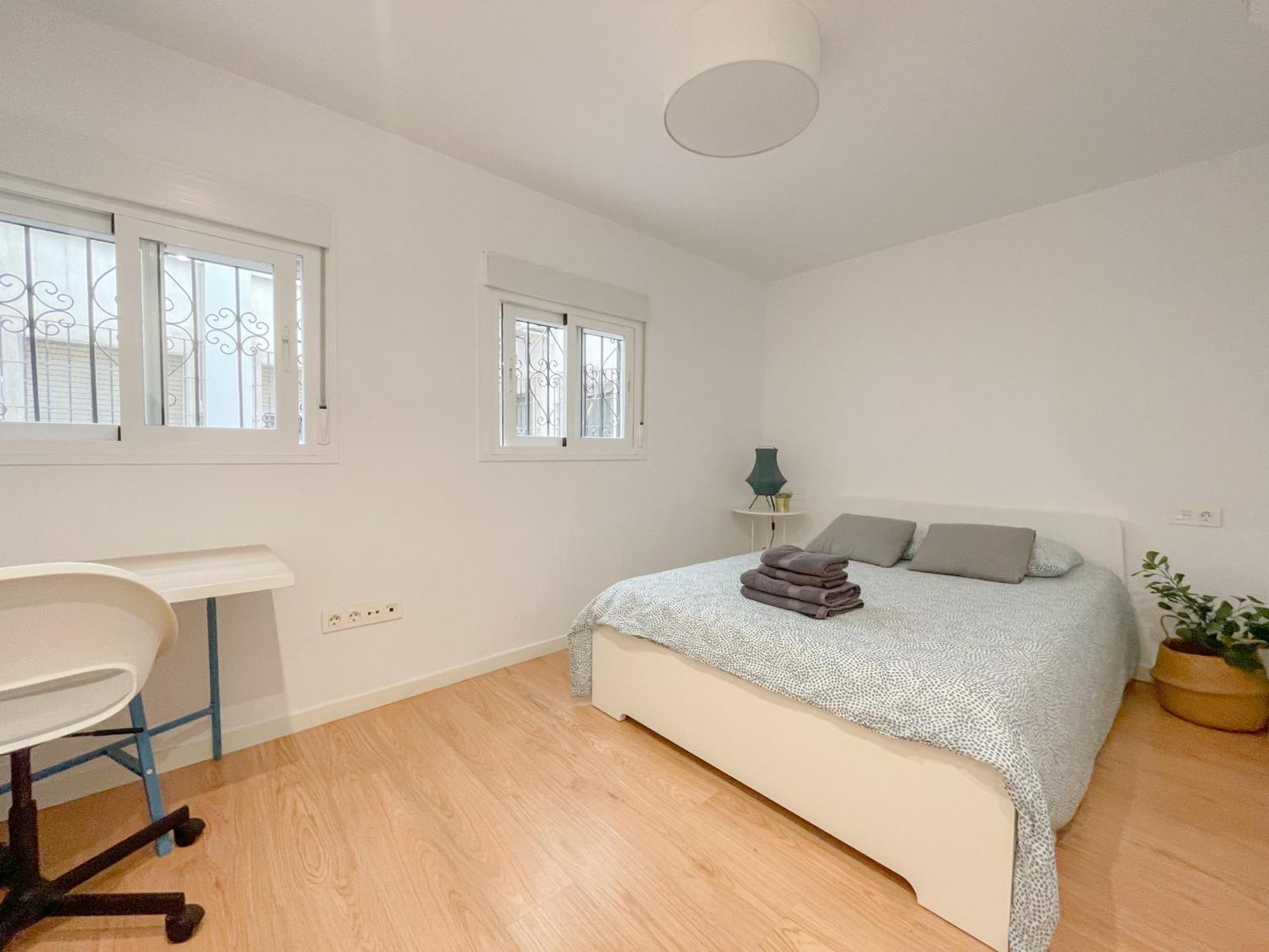 Moderno Apartamento Plz De La Merced Málaga Esterno foto