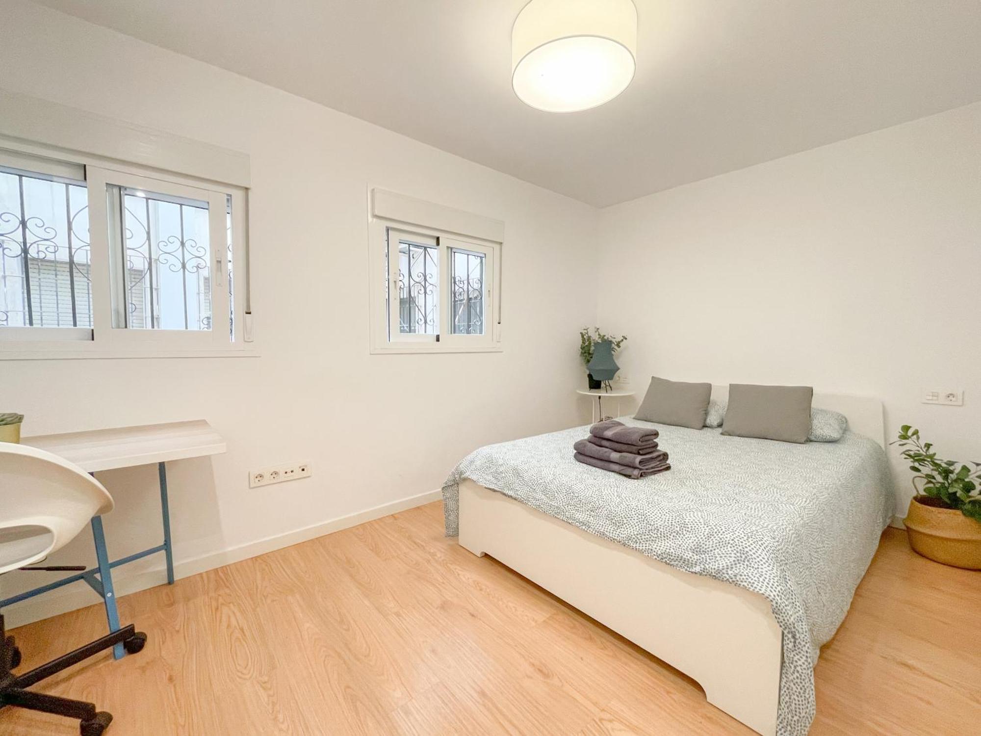 Moderno Apartamento Plz De La Merced Málaga Esterno foto