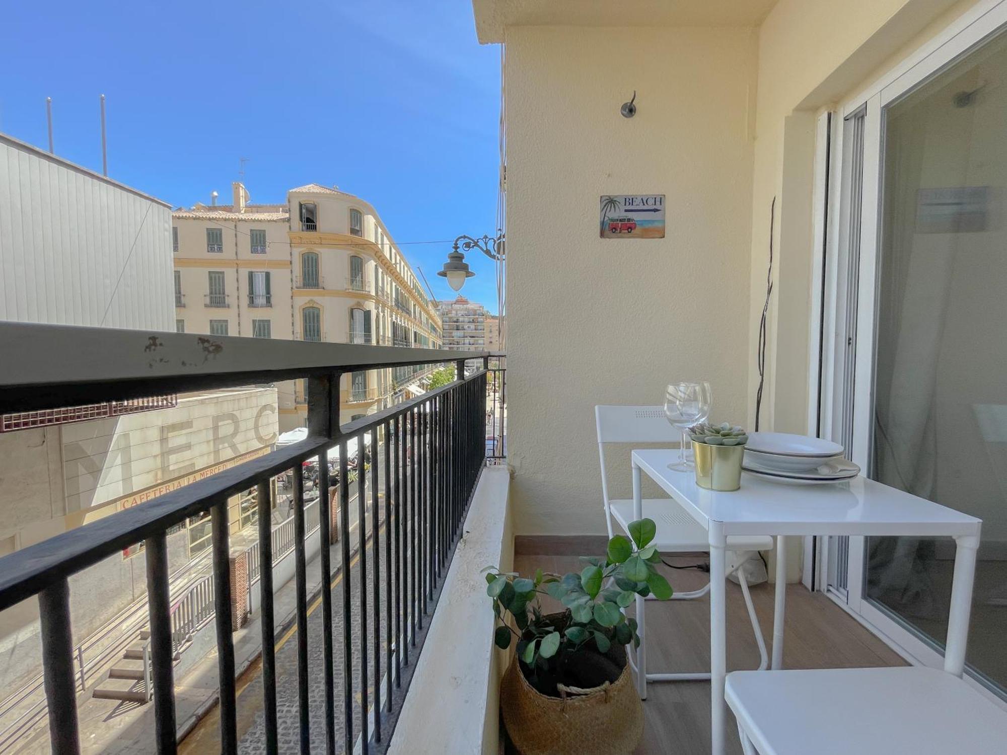 Moderno Apartamento Plz De La Merced Málaga Esterno foto